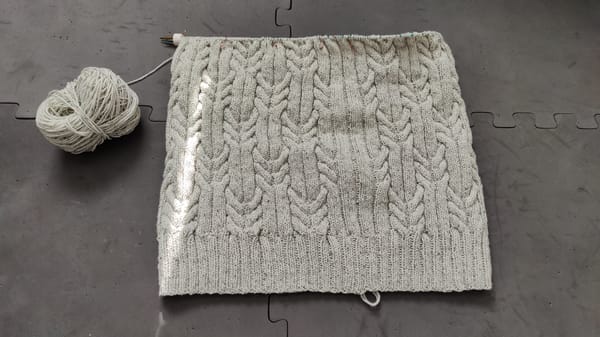 Herrtröja med flätor